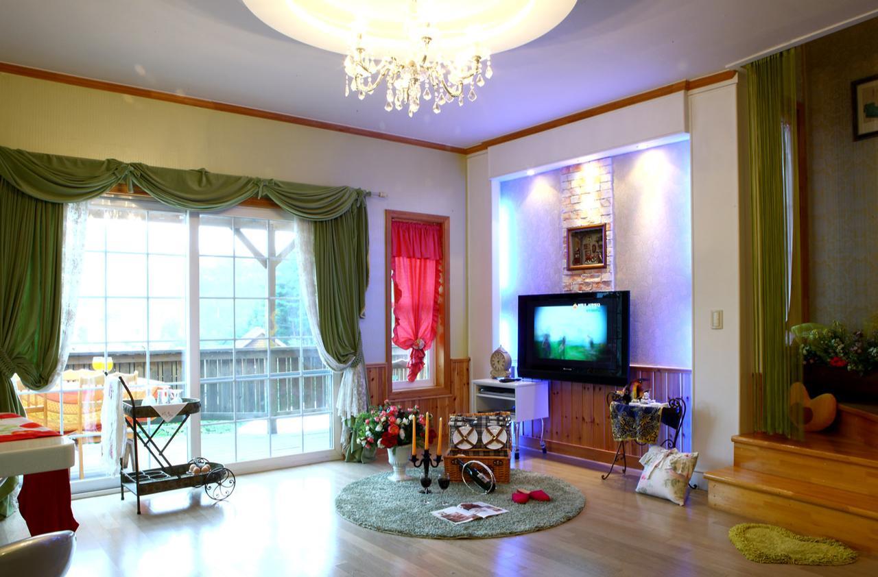 Violin Pension Hoengseong Luaran gambar
